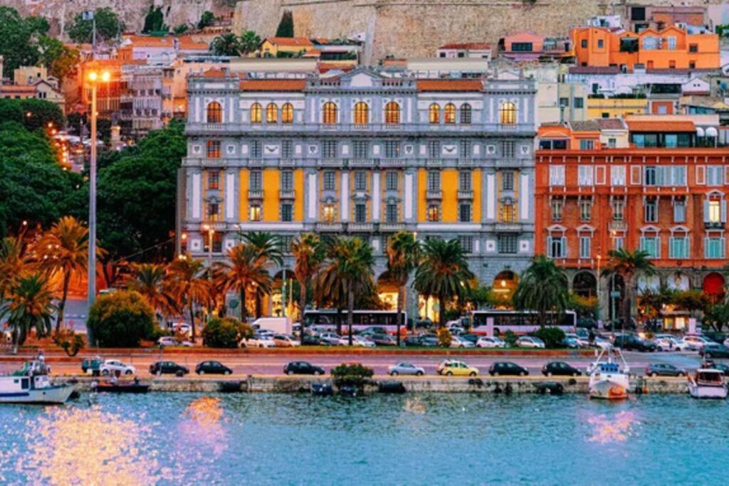 Appartamento Centro Cagliari Bagian luar foto